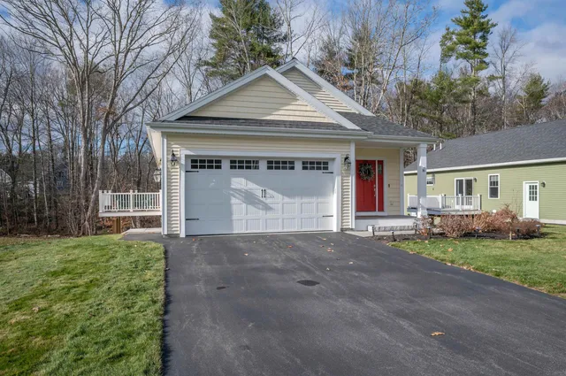 $535,000 | 16 Currier Lane, Fremont, NH 03044