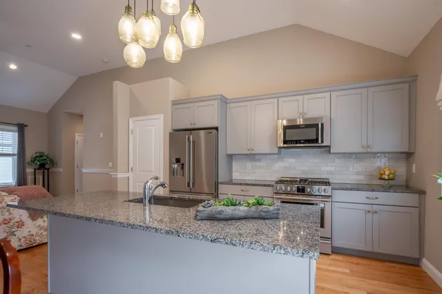 $535,000 | 16 Currier Lane, Fremont, NH 03044