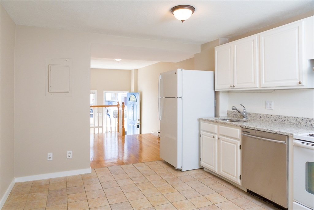 41 Marion Street Boston, MA 02128 - Photo 3 of 19
