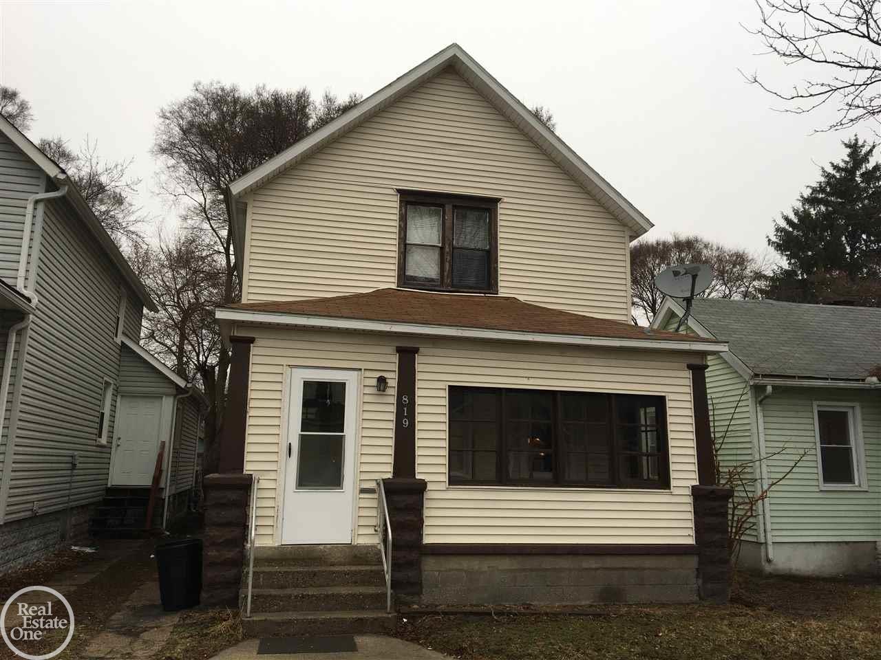819 Minnie Street Port Huron, MI 48060 - Photo 1 of 21