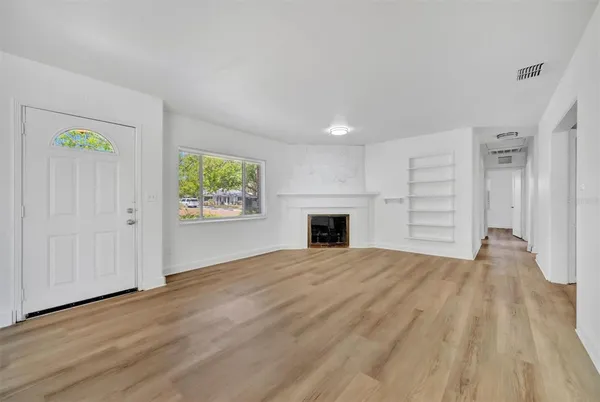 $3,000 | 6348 7th Avenue North, St. Petersburg, FL 33710