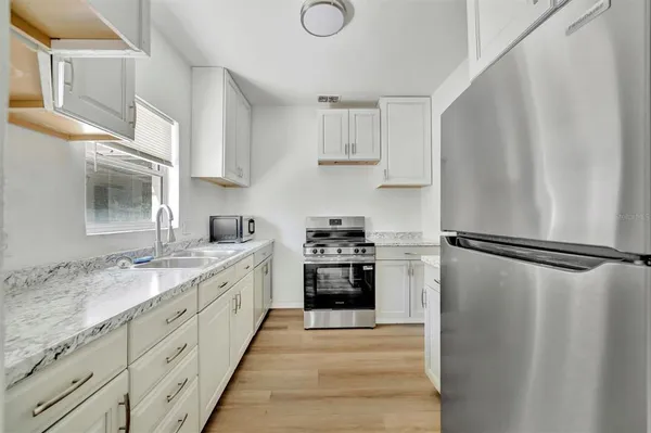 $3,000 | 6348 7th Avenue North, St. Petersburg, FL 33710