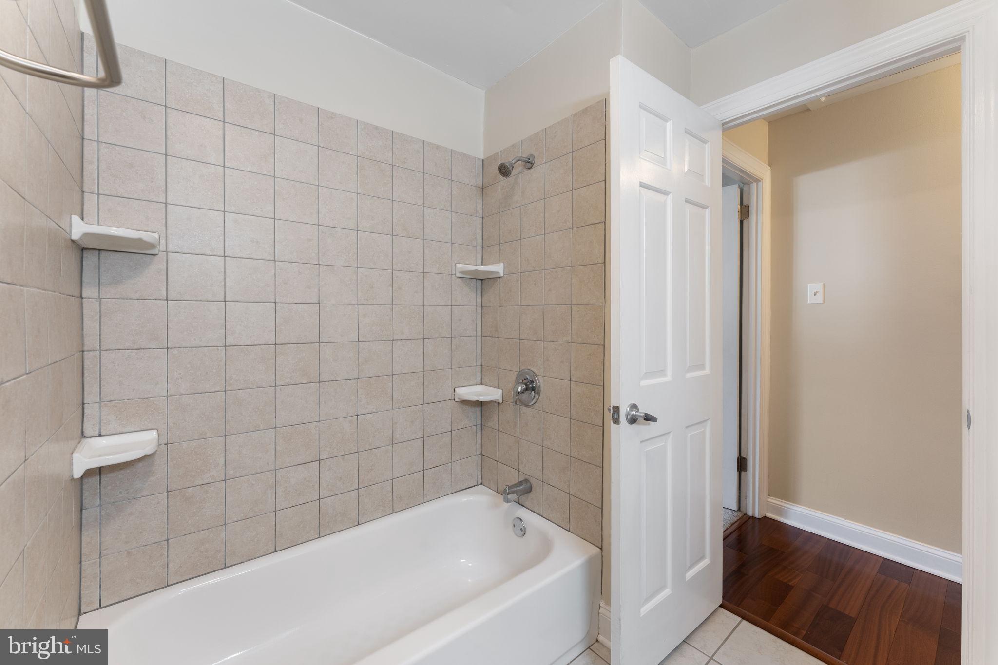 306 Yardley Commons Yardley, PA 19067 - Photo 20 of 27