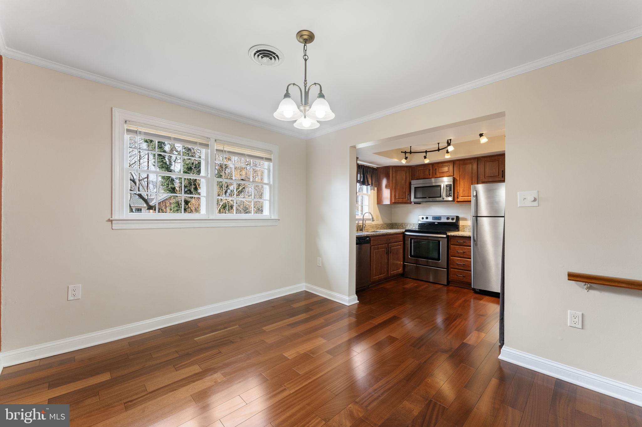 306 Yardley Commons Yardley, PA 19067 - Photo 10 of 27