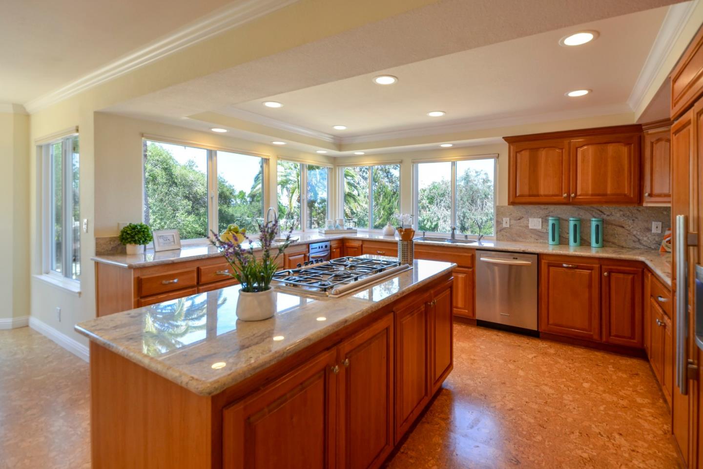 12045 Parker Ranch Road Saratoga, CA 95070 - Photo 14 of 41 Gallery Image 14