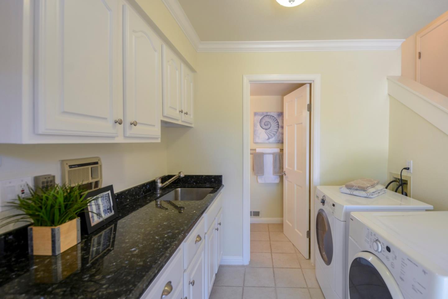 12045 Parker Ranch Road Saratoga, CA 95070 - Photo 31 of 41 Gallery Image 31