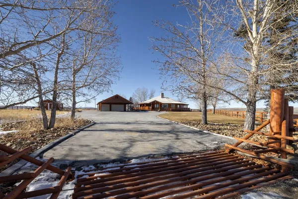 $2,500,000 | 2 Antelope Trail, Pinedale, WY 82941