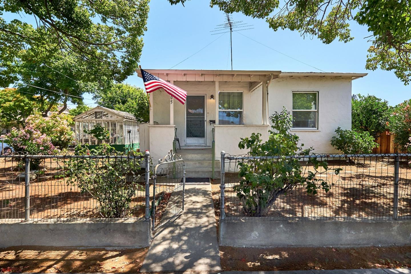 205 View Street Mountain View, CA 94041 - Photo 1 of 30 a view of a house with patio