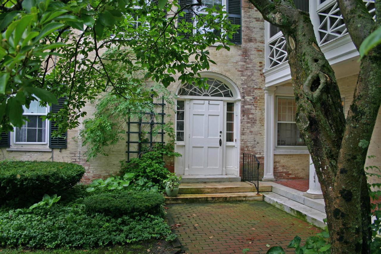 57 Main Street, Unit 2 Stockbridge, MA 01262 - Photo 1 of 5 Entrance