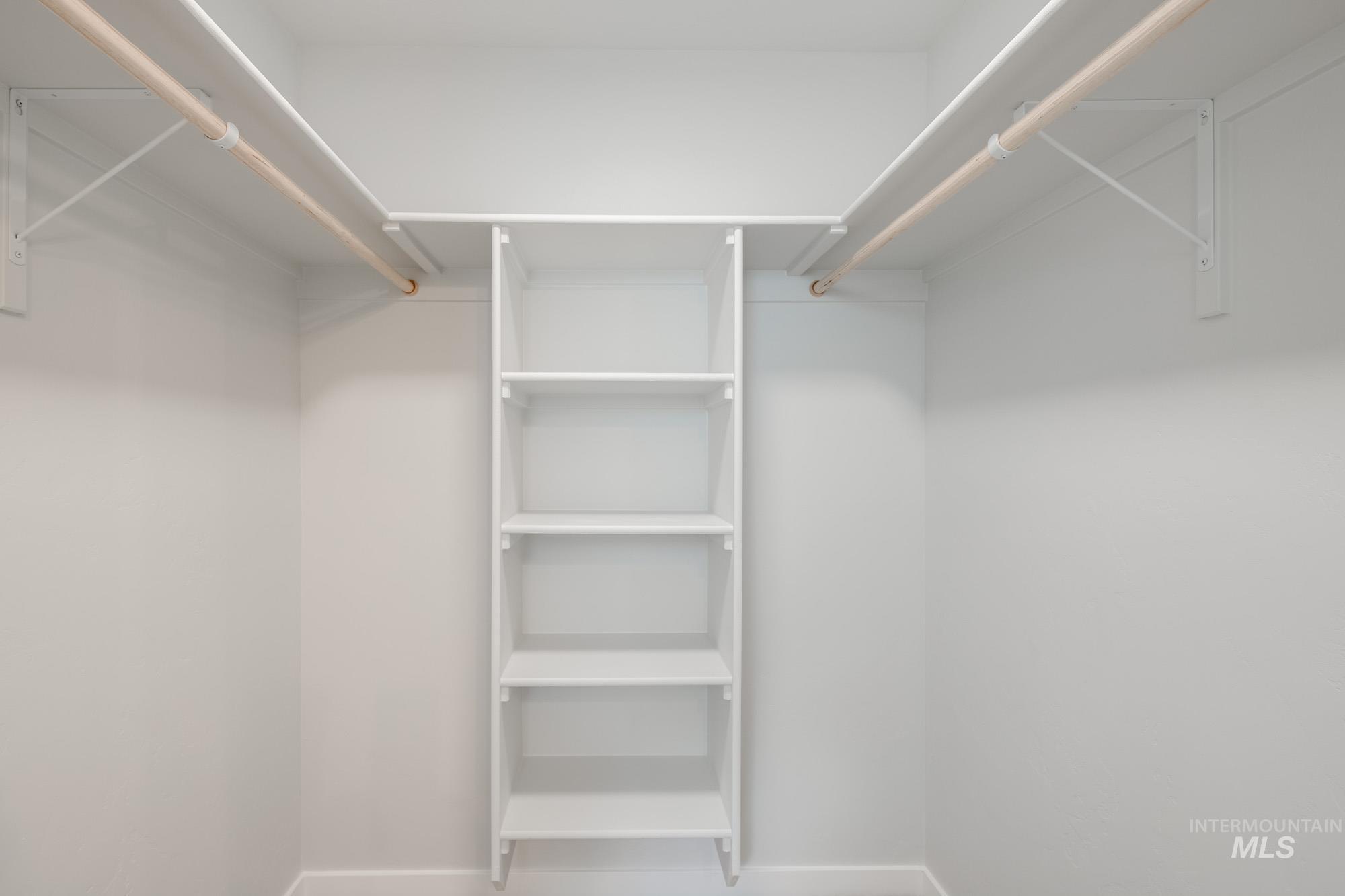 2192 South Border Way Meridian, ID 83642 - Photo 17 of 22 View of walk in closet