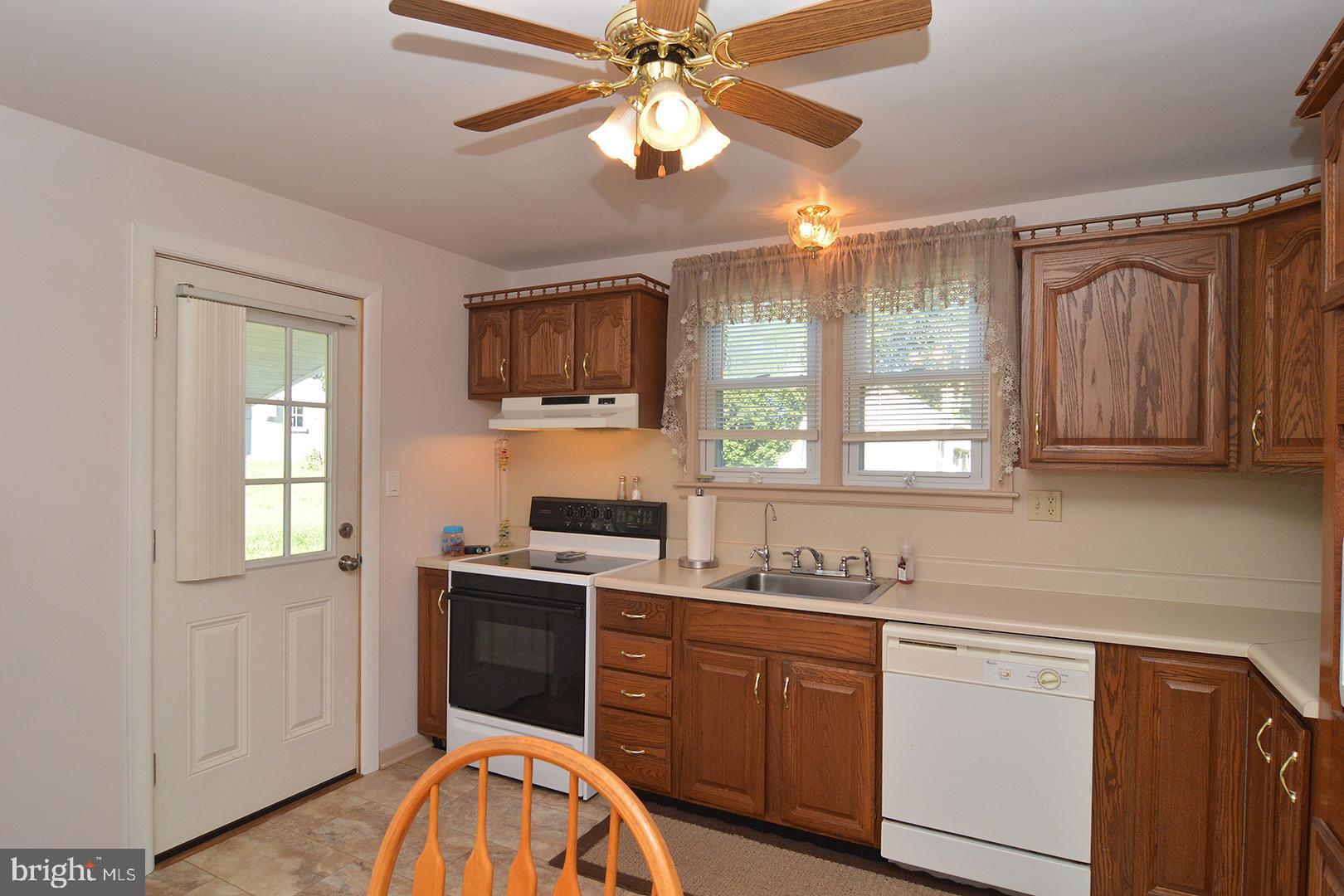 912 Center Road Leesport, PA 19533 - Photo 11 of 48 Gallery Image 11
