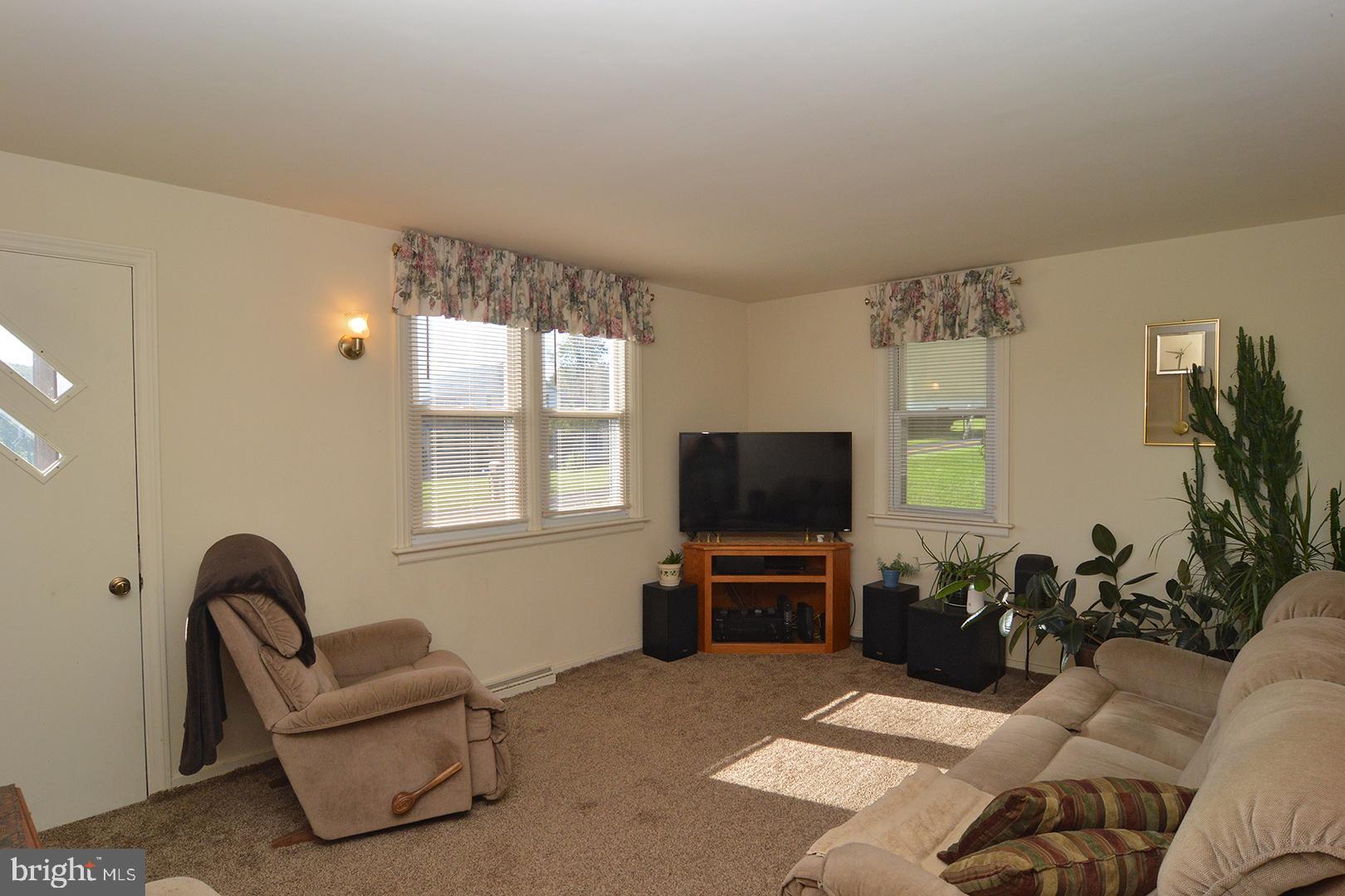 912 Center Road Leesport, PA 19533 - Photo 7 of 48 Gallery Image 7