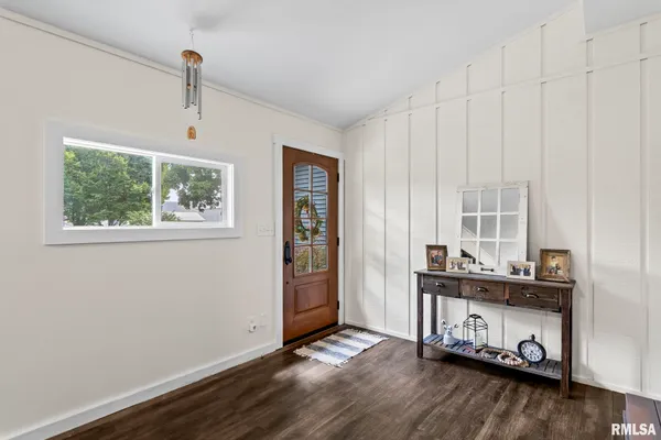 $699,900 | 5037 Wesley Chapel Road, New Berlin, IL 62670