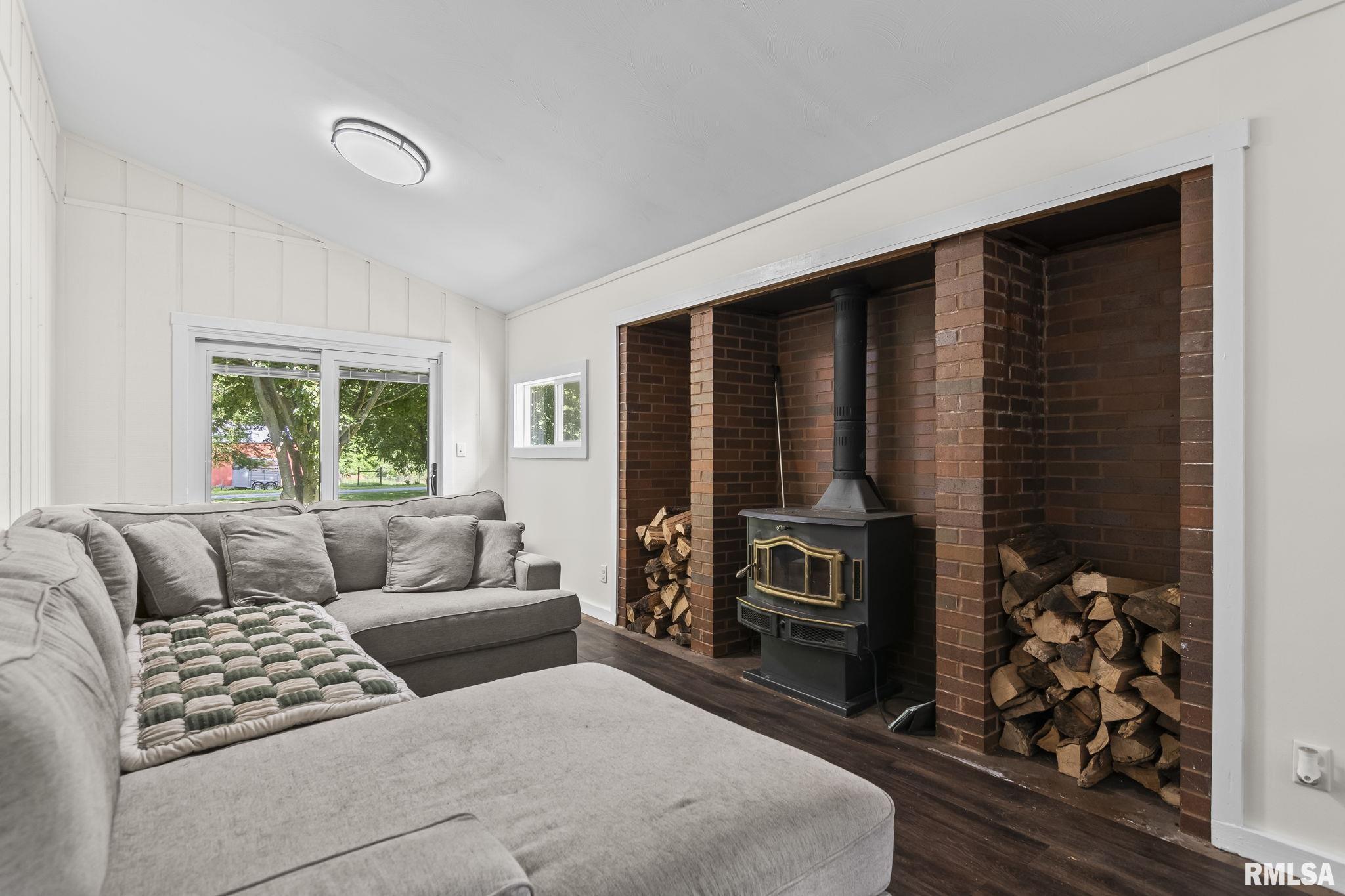 5037 Wesley Chapel Road New Berlin, IL 62670 - Photo 4 of 73