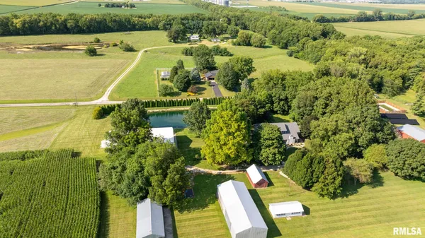 $699,900 | 5037 Wesley Chapel Road, New Berlin, IL 62670