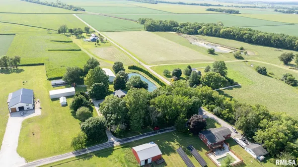 $699,900 | 5037 Wesley Chapel Road, New Berlin, IL 62670