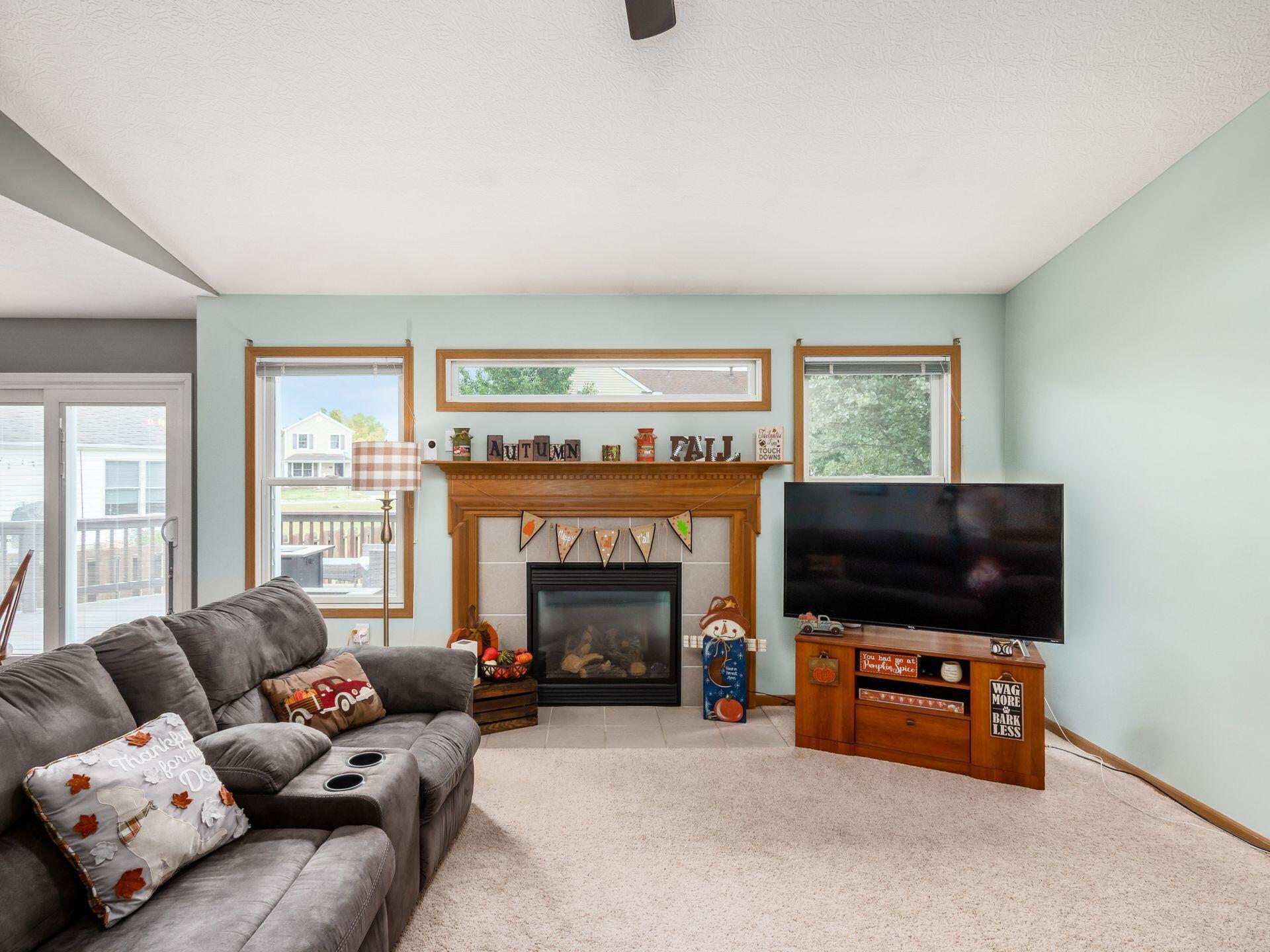 3845 Powder Ridge Road Grove City, OH 43123 - Photo 2 of 41 Great Room