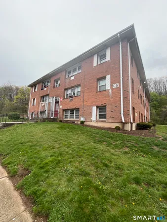$135,000 | 65 Donna Drive, Unit C2, New Haven, CT 06513
