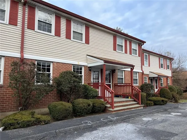 $2,700 | 1283 Hope Street, Unit 5, Stamford, CT 06907