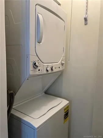 $2,700 | 1283 Hope Street, Unit 5, Stamford, CT 06907