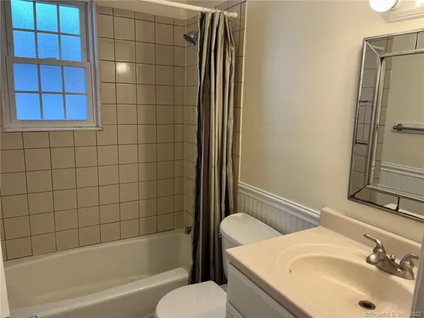 $2,700 | 1283 Hope Street, Unit 5, Stamford, CT 06907