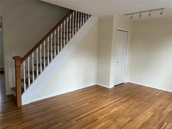 $2,700 | 1283 Hope Street, Unit 5, Stamford, CT 06907