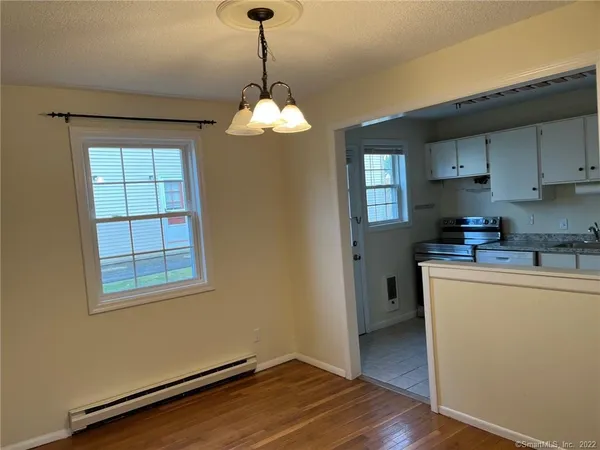 $2,700 | 1283 Hope Street, Unit 5, Stamford, CT 06907