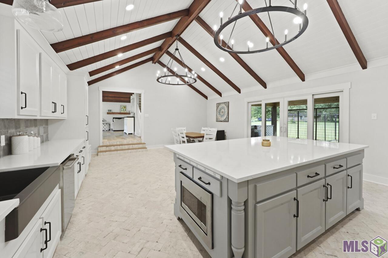1057 South River Road Denham Springs, LA 70726 - Photo 5 of 34 Gallery Image 5