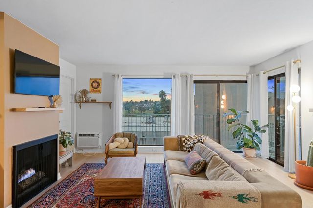 $499,000 | 2348 La Costa Avenue, Unit 305, Carlsbad, CA 92009