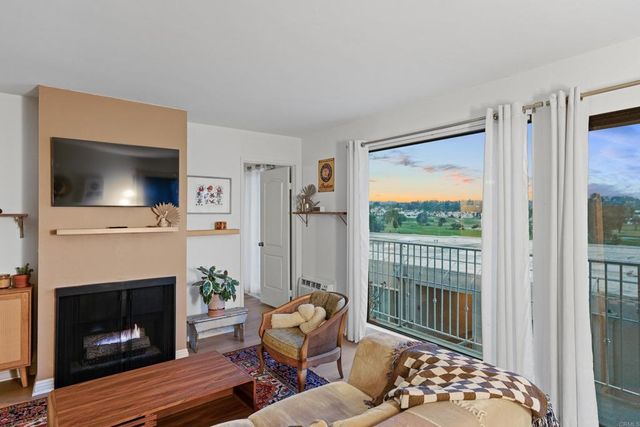 $499,000 | 2348 La Costa Avenue, Unit 305, Carlsbad, CA 92009