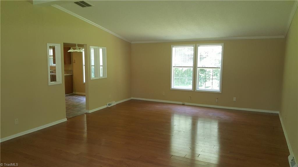 105 Kiger Farm Road Winston-Salem, NC 27105 - Photo 3 of 18 Gallery Image 3