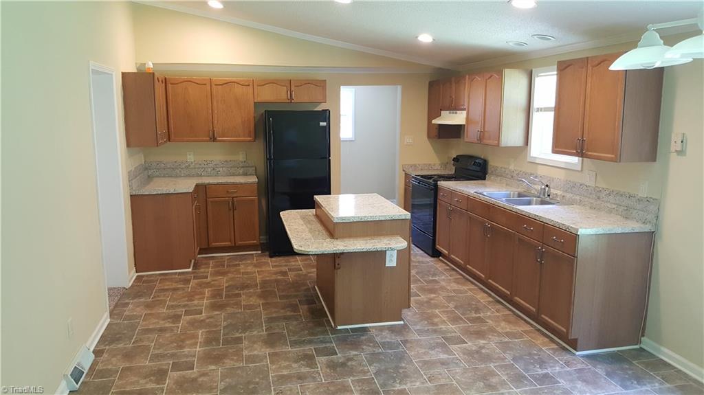 105 Kiger Farm Road Winston-Salem, NC 27105 - Photo 5 of 18 Gallery Image 5