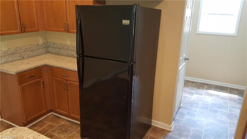 105 Kiger Farm Road Winston-Salem, NC 27105 - Photo 6 of 18 Gallery Image 6
