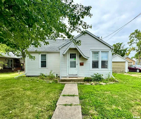 $70,000 | 220 East Washington, Mount Sterling, IL 62353