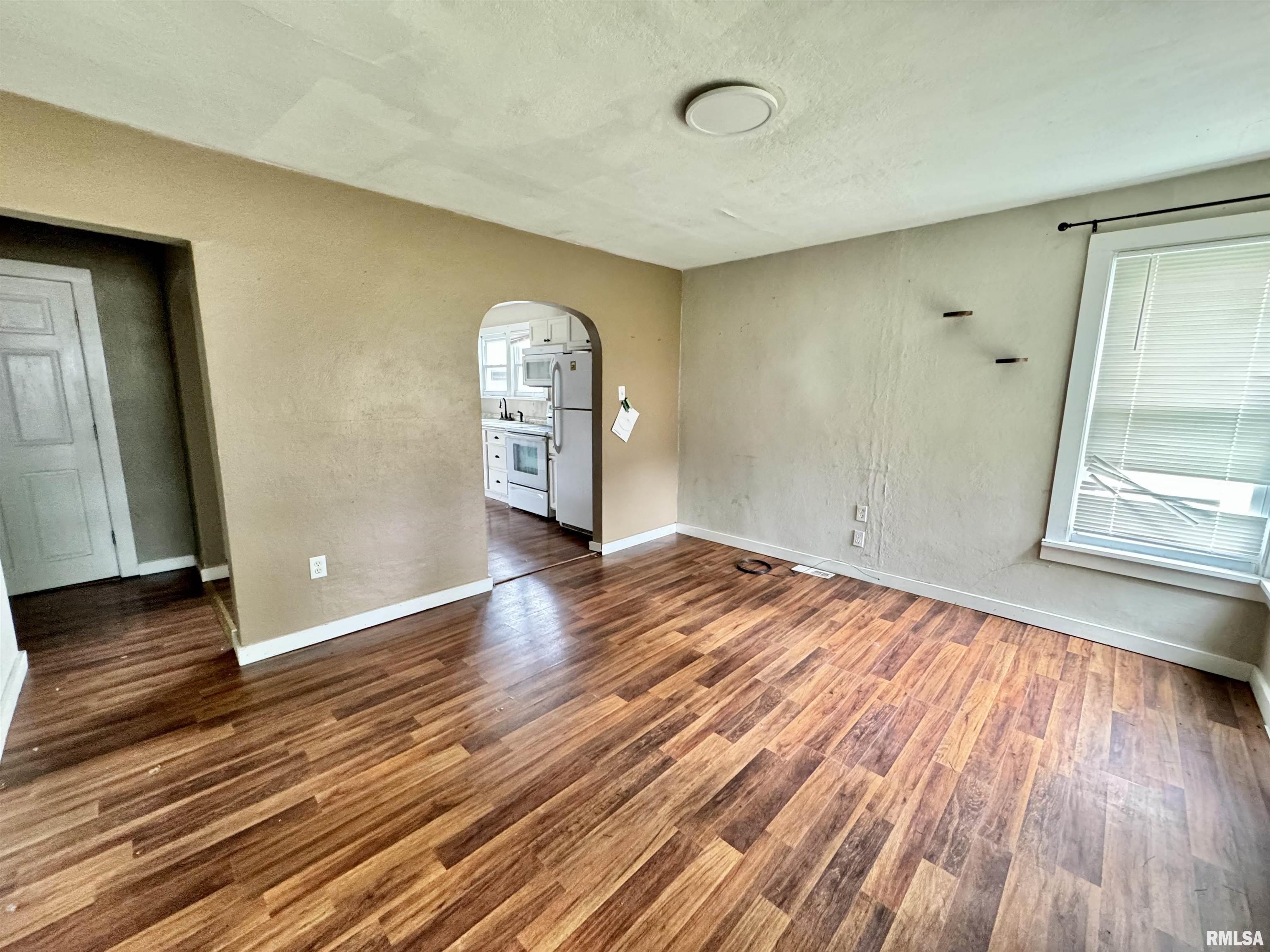 220 East Washington Mount Sterling, IL 62353 - Photo 2 of 16