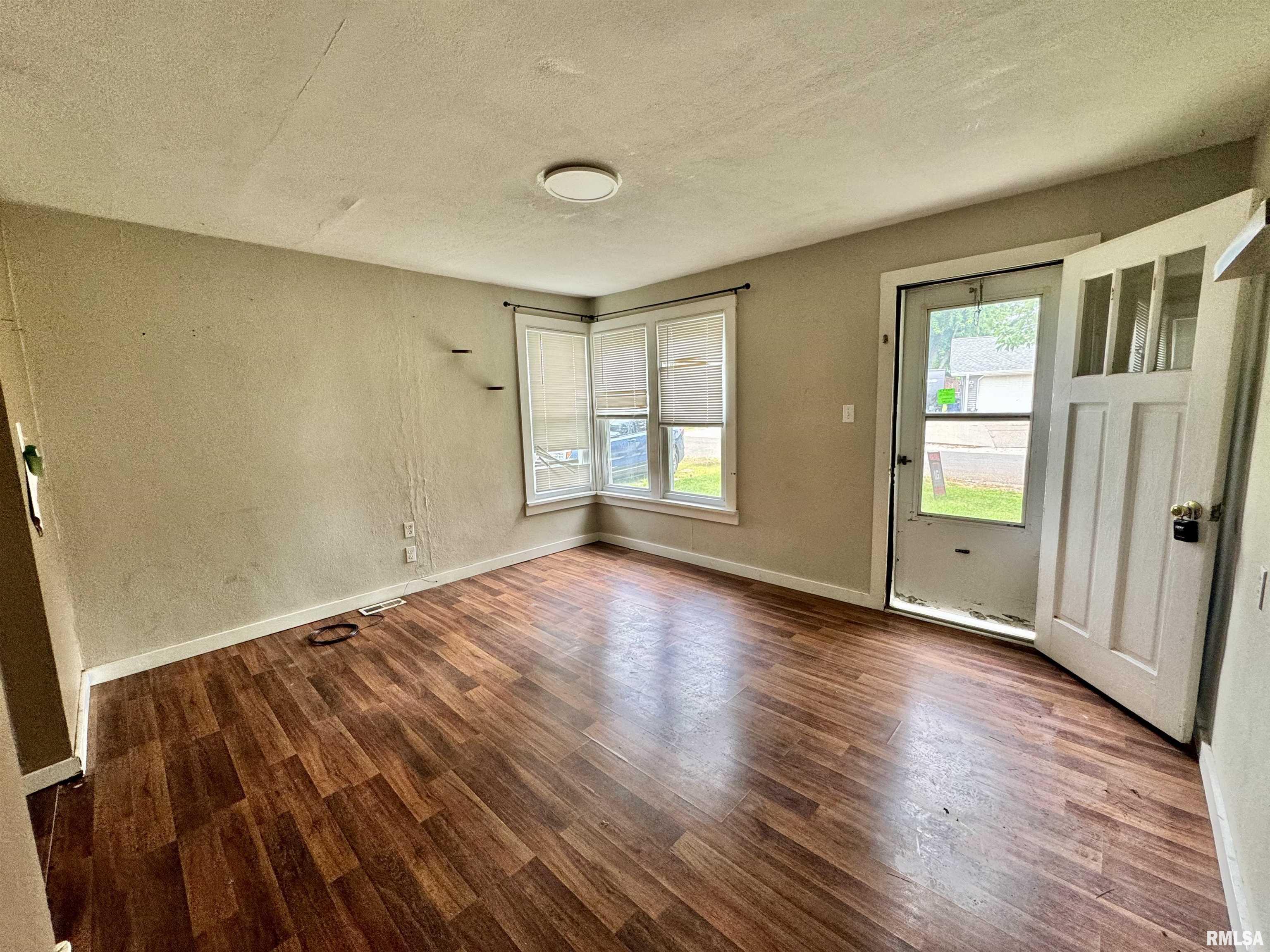 220 East Washington Mount Sterling, IL 62353 - Photo 4 of 16