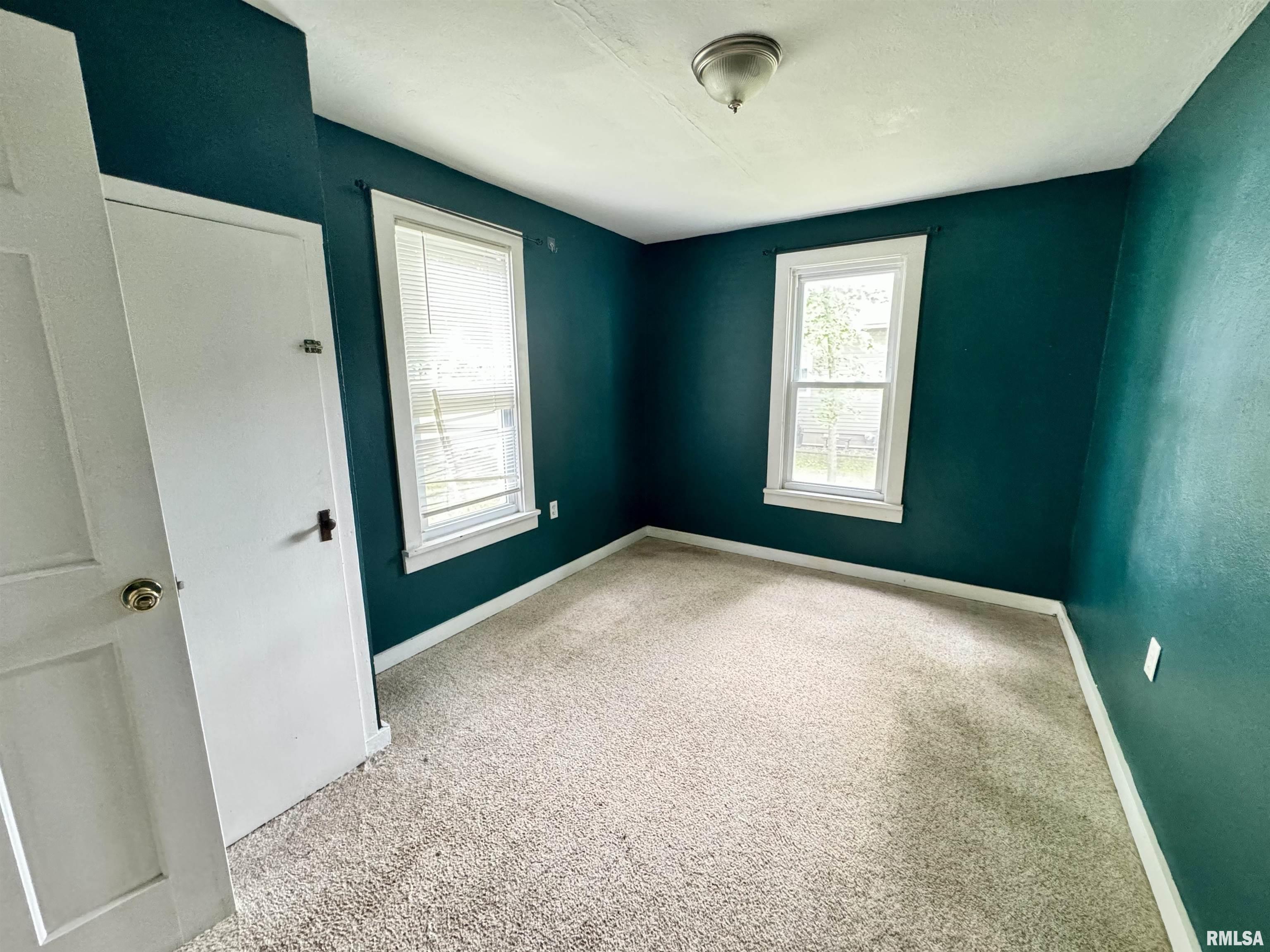 220 East Washington Mount Sterling, IL 62353 - Photo 5 of 16