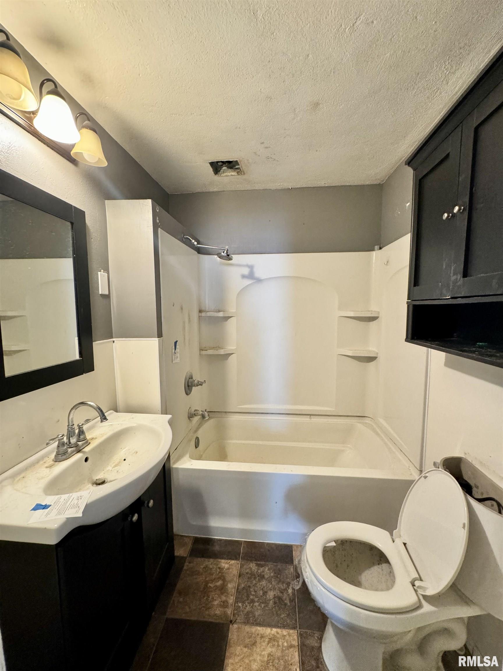 220 East Washington Mount Sterling, IL 62353 - Photo 7 of 16