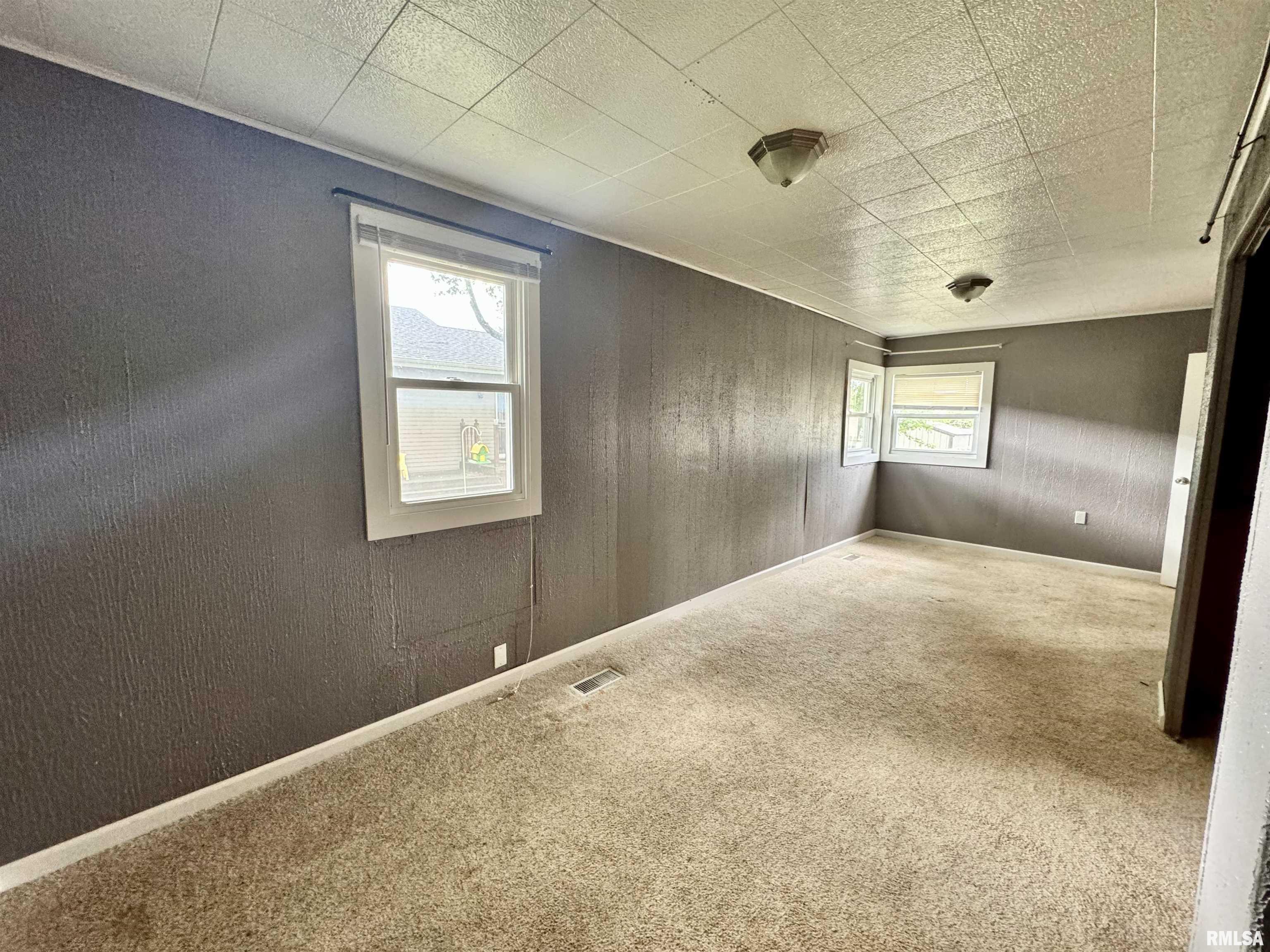 220 East Washington Mount Sterling, IL 62353 - Photo 8 of 16