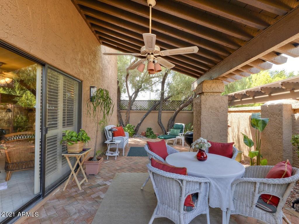 4446 East Camelback Road, Unit 109 Phoenix, AZ 85018 - Photo 21 of 29 Outdoor Dining