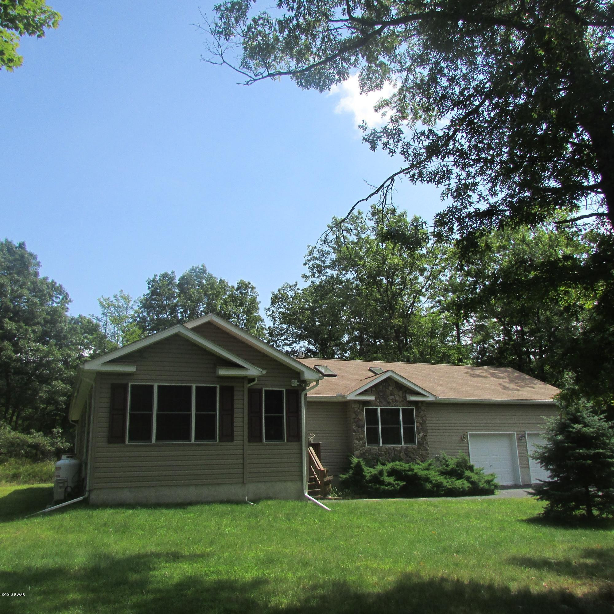 2140 Oaktree Lane Bushkill, PA 18324 - Photo 22 of 27