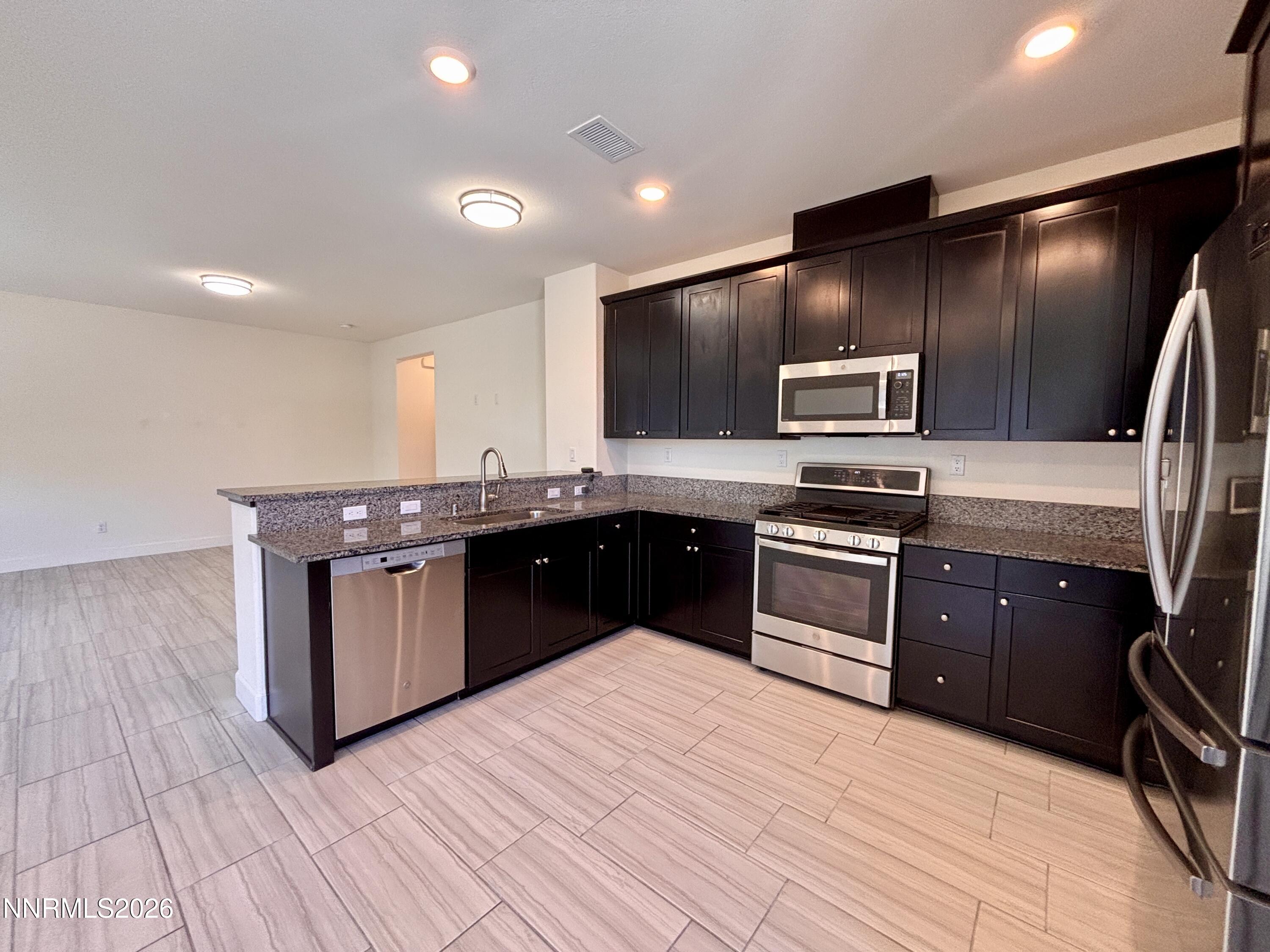 2093 Marcus Way Sparks, NV 89436 - Photo 6 of 25 IMG_5807