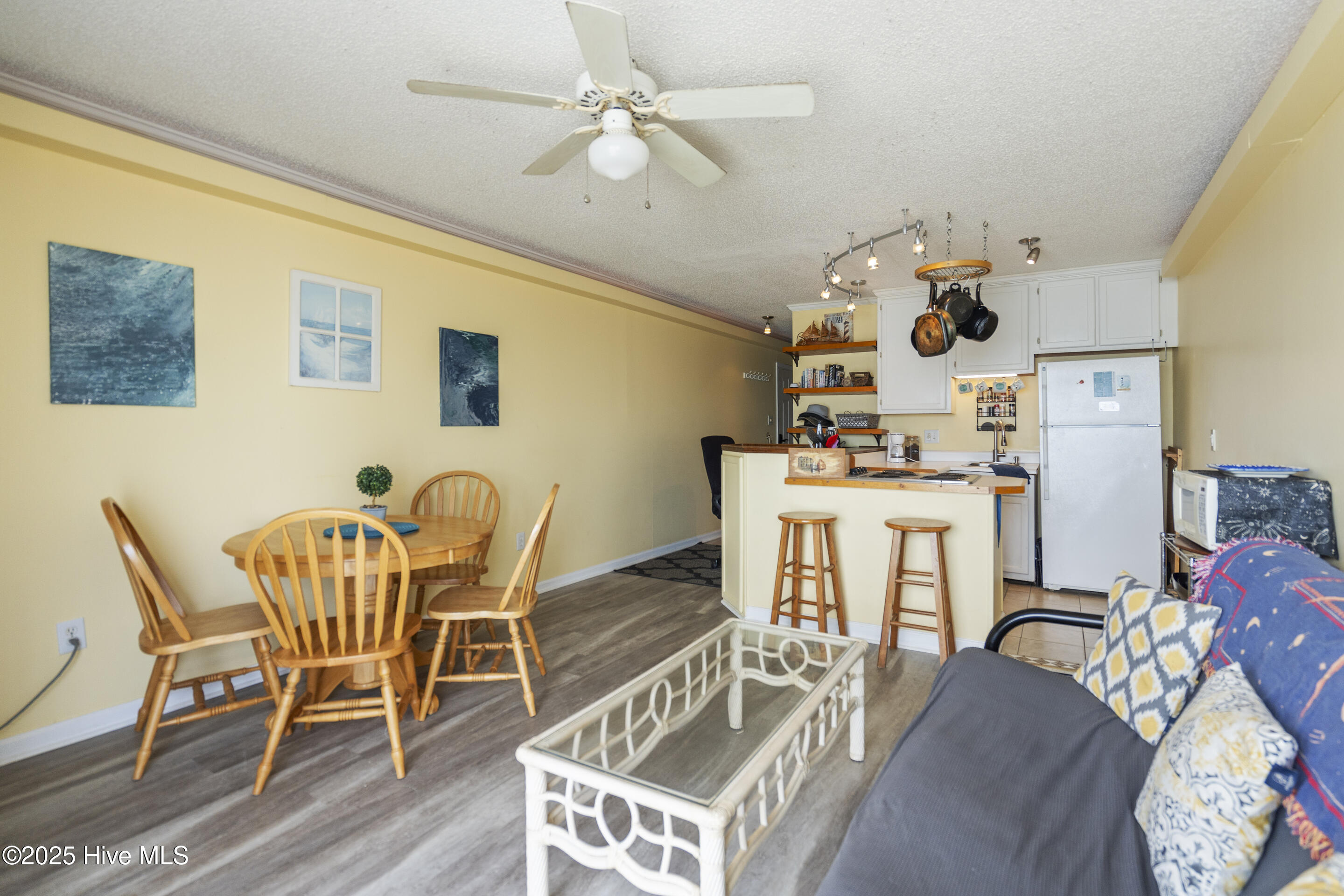 2264 New River Inlet Road, Unit 304 North Topsail Beach, NC 28460 - Photo 5 of 40 mls-DSC03401