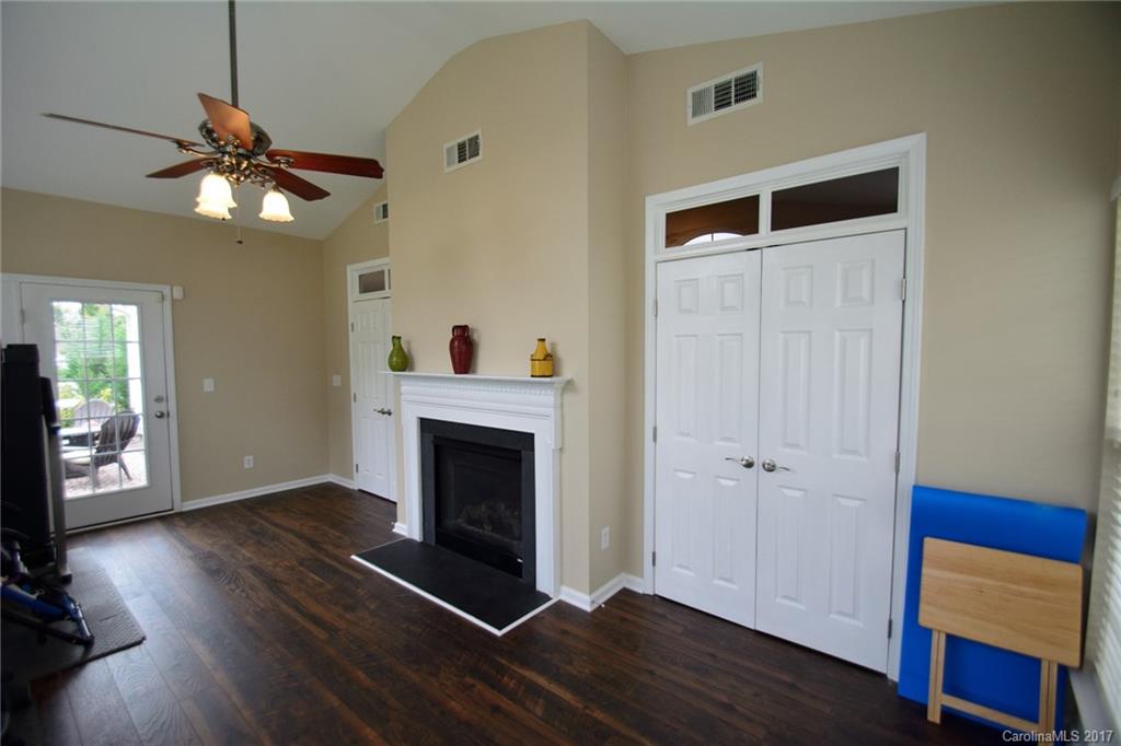 2354 Smith Cove Road Denver, NC 28037 - Photo 12 of 24 Gallery Image 12