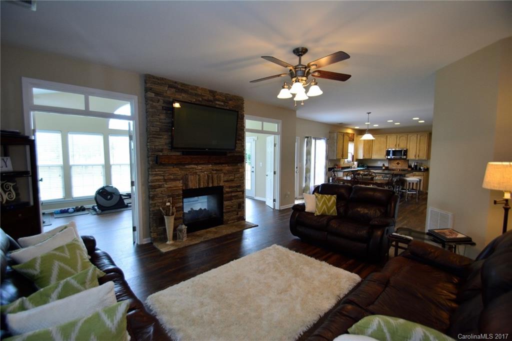 2354 Smith Cove Road Denver, NC 28037 - Photo 8 of 24 Gallery Image 8