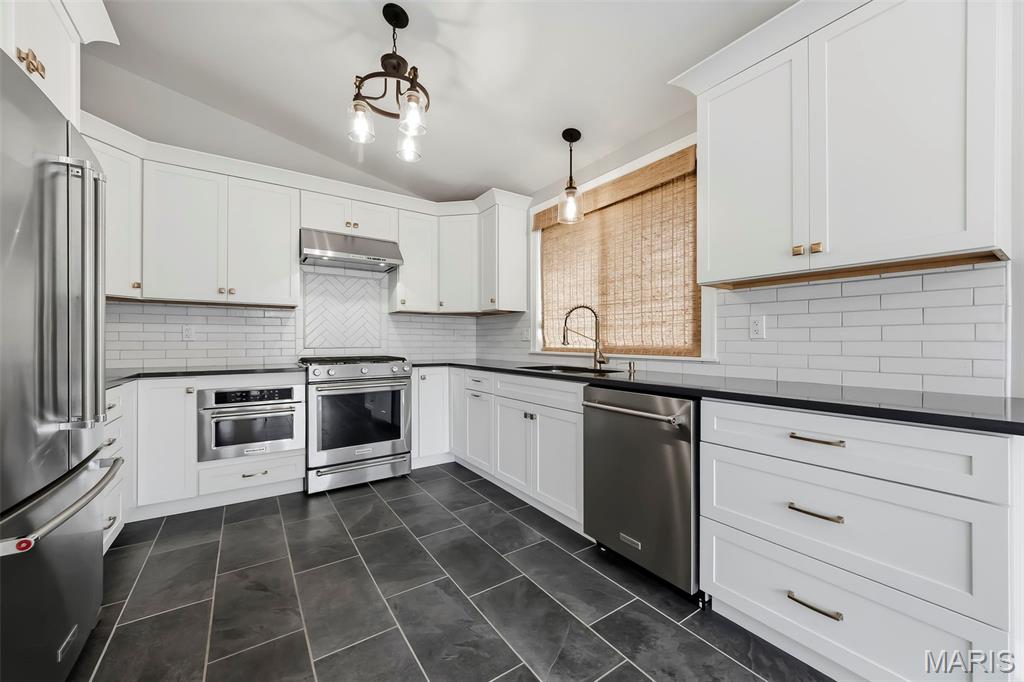 1128 Spencer Road St. Peters, MO 63376 - Photo 18 of 63 Gallery Image 18