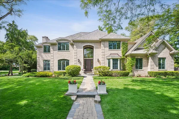 $2,485,000 | 605 Skokie Lane South, Glencoe, IL 60022