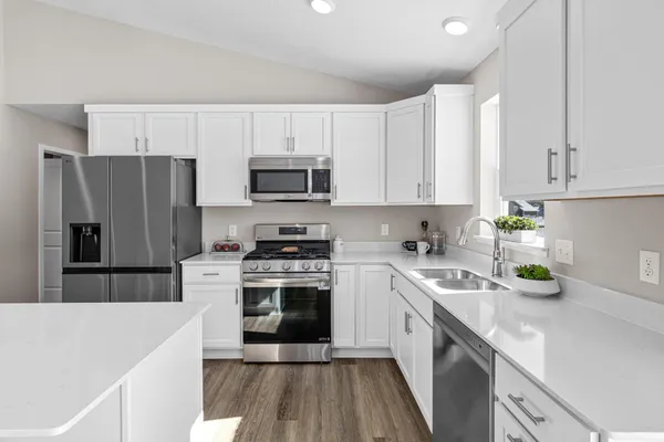 $398,900 | 3144 Jandura Avenue Northeast, St. Michael, MN 55376