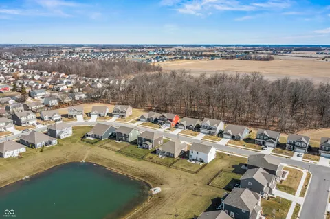 $329,900 | 6664 Dunkirk Drive, McCordsville, IN 46055