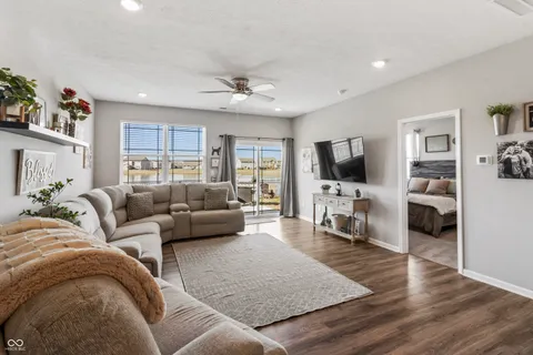 $329,900 | 6664 Dunkirk Drive, McCordsville, IN 46055